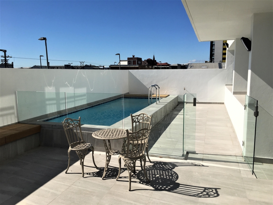 1 Bedroom Property for Sale in Woodstock Western Cape